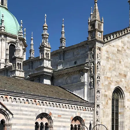 Piazza Duomo Como